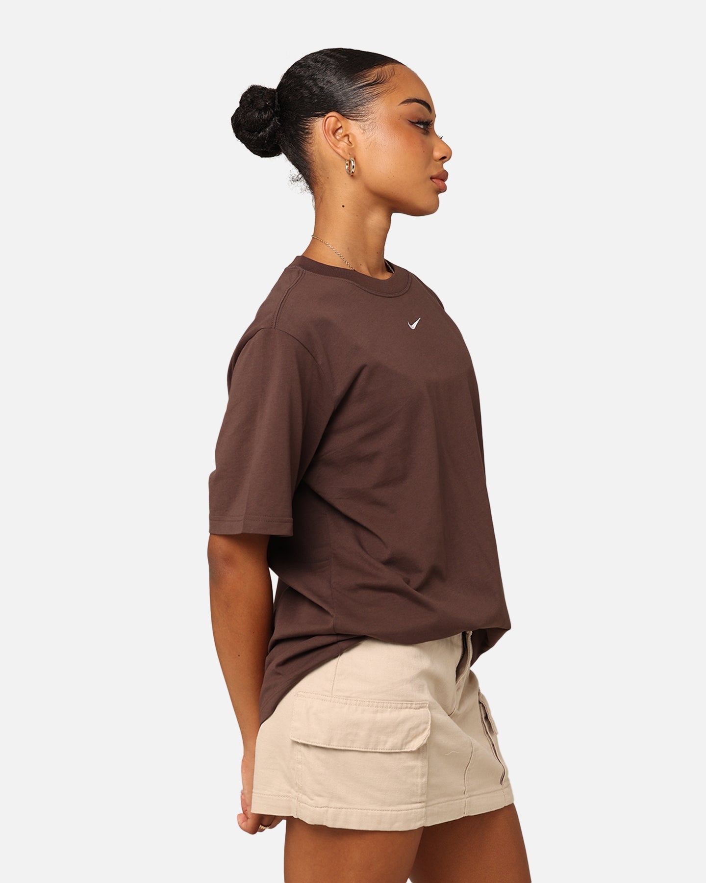 Nike Women's Sportswear Essential Boyfriend T-Shirt Baroque Brown