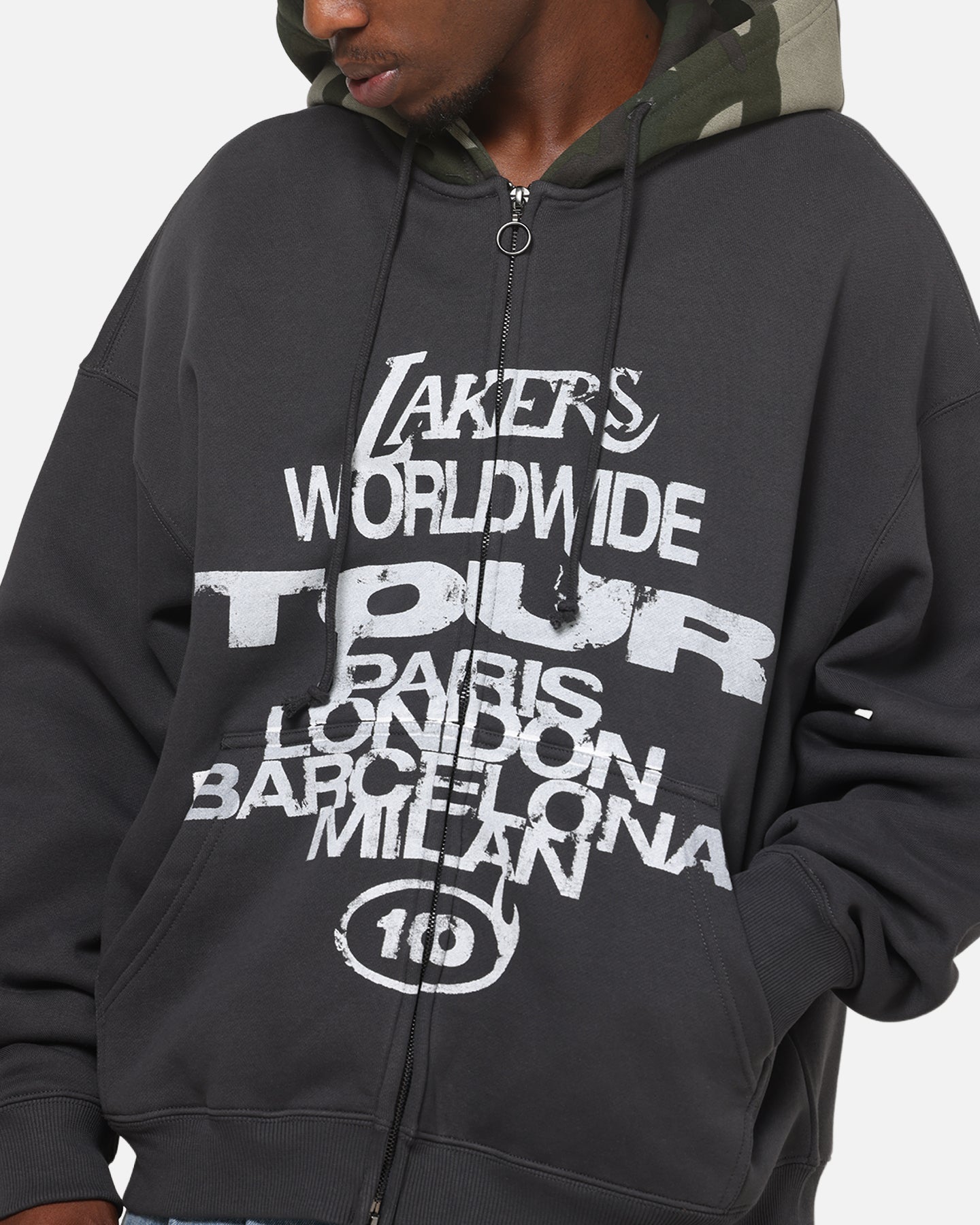 Mitchell & Ness Los Angeles Lakers World Tour Hoodie Washed Black