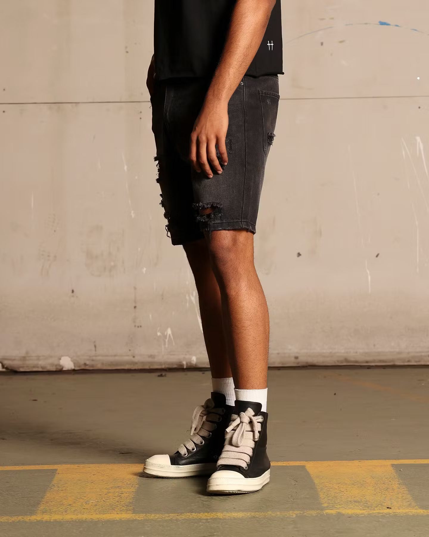 Saint Morta Destroyer Distressed Shorts Vintage Black