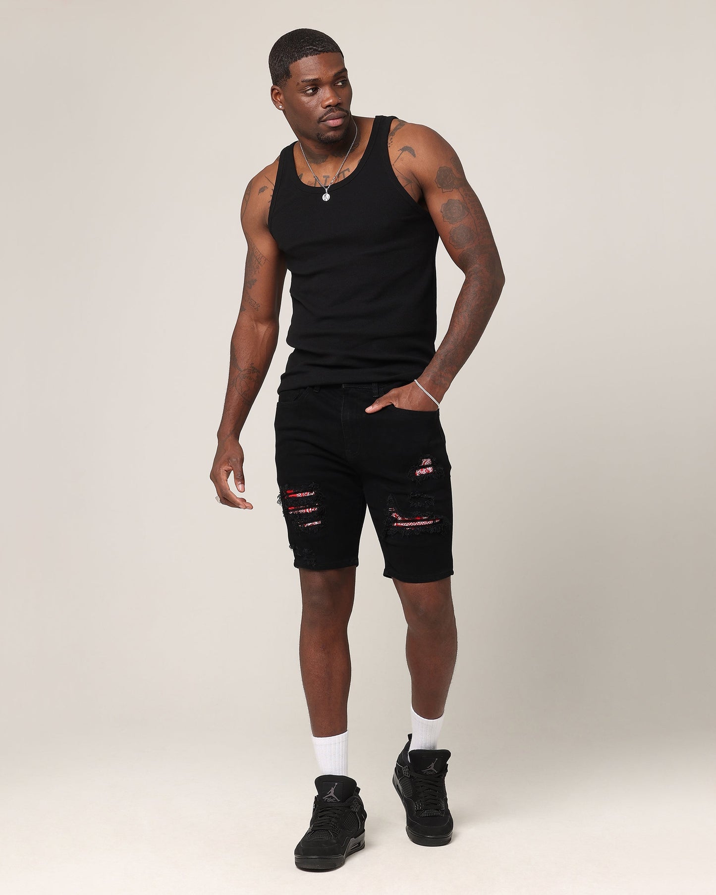 Saint Morta Paisley Summum Shorts Black/Red